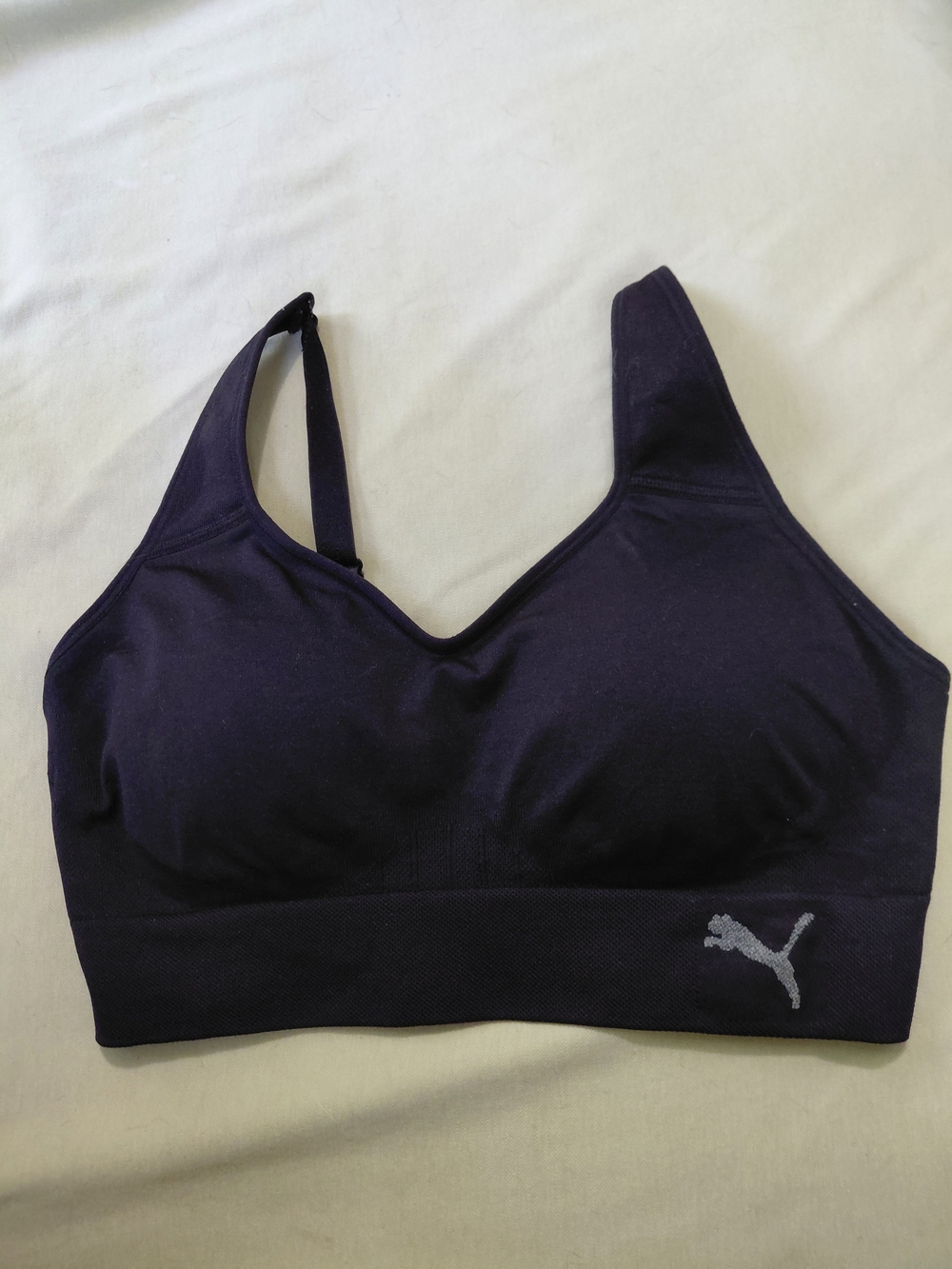 PUMA Women's Black Seamless Sports Bra - Supportive Comfort Medium